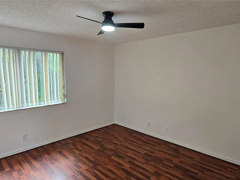 1455 SW 48th Ter #1455 — Photo 17