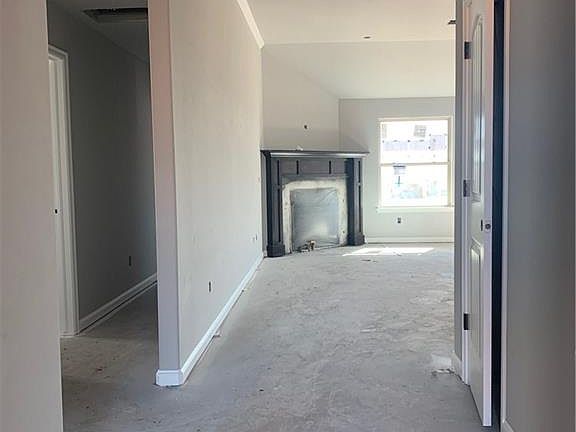 3rd image of 3814 Mistwood Pl