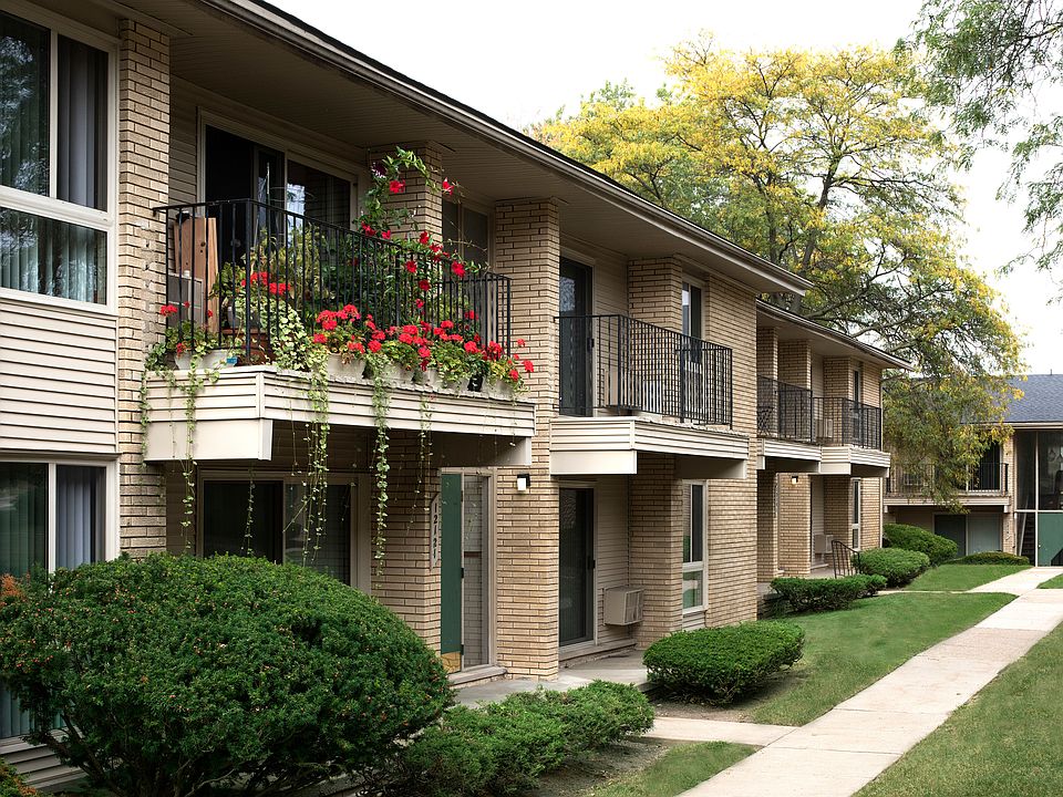 Sunset Plaza 12063 S Saginaw St Grand Blanc MI Zillow