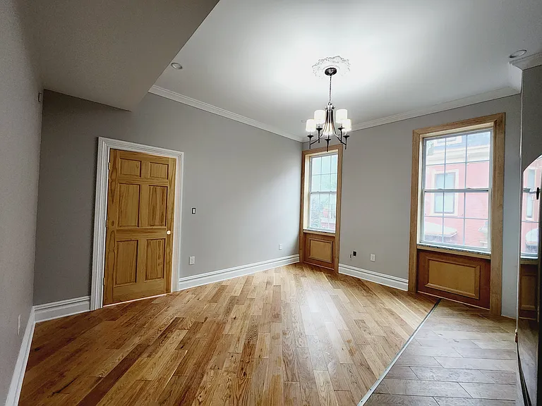 3402 Pearl St — Photo 5