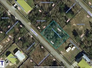 220 Pine Ridge Dr, Waveland, MS 39576