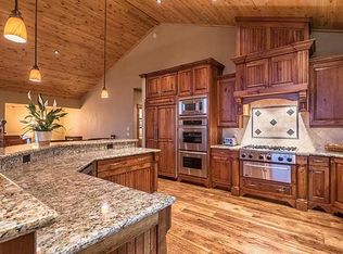 13156 Hillside Dr, Truckee, CA 96161