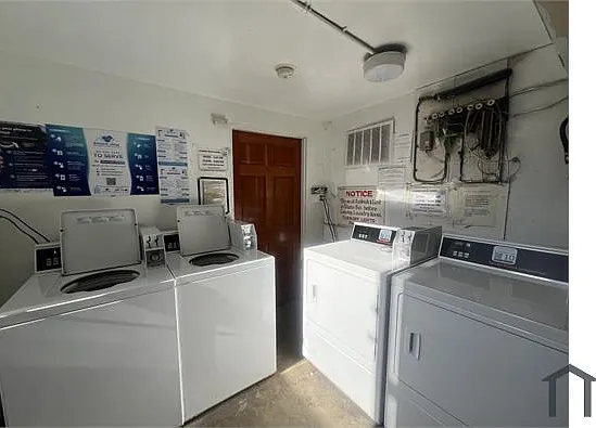1207 Menlo Ave — Photo 6