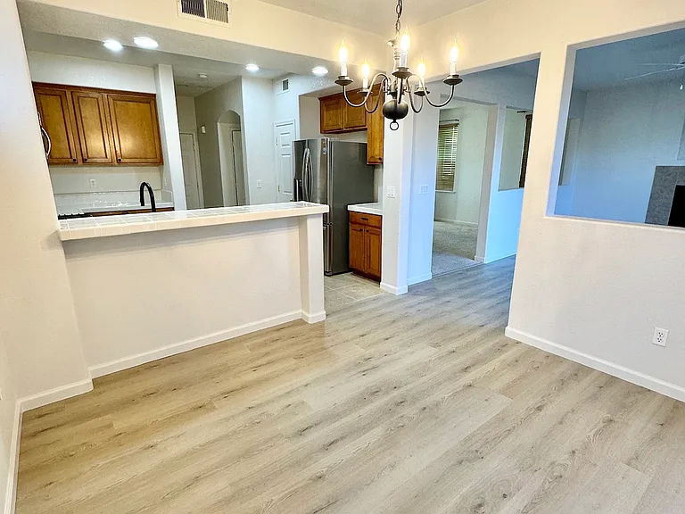 6682 Panther Creek Dr — Photo 16