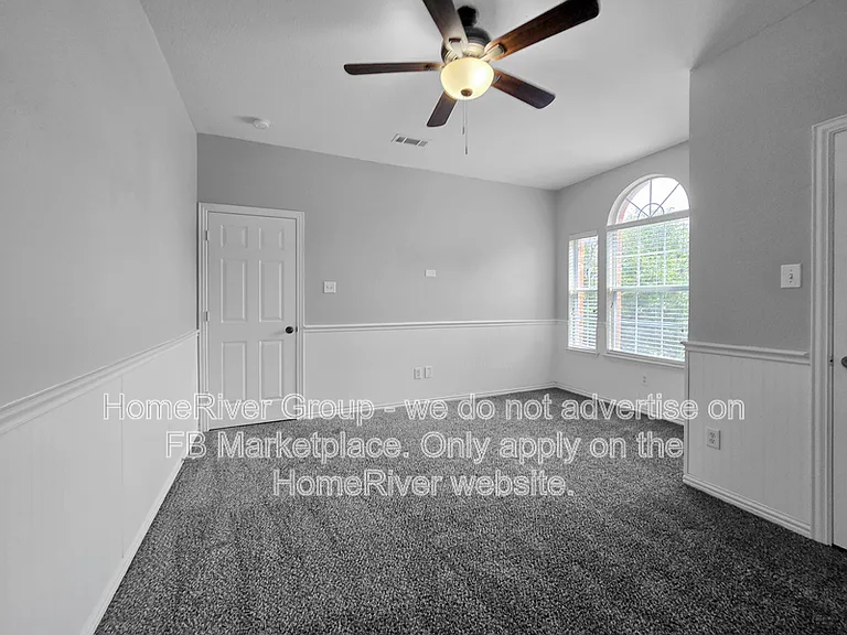 705 Champlain Ct — Photo 18