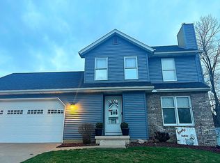 728 W 59th St, Davenport, IA 52806