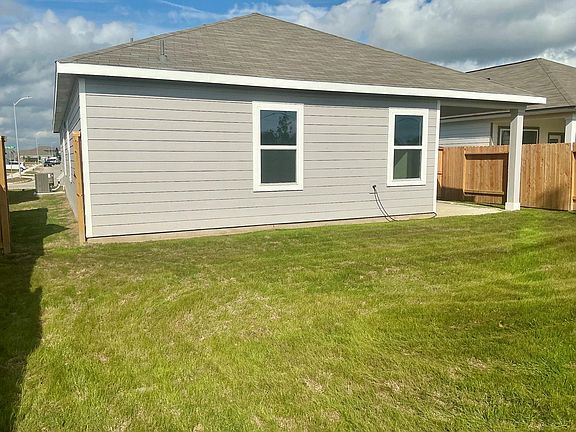 7th image of this home