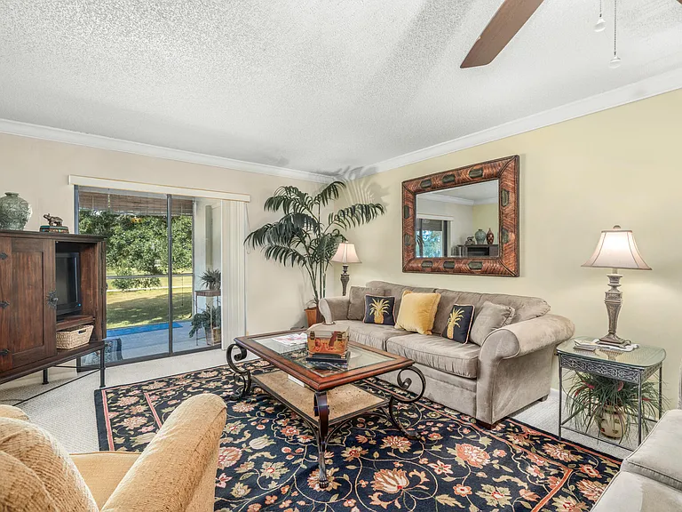 3833 Edgewater Dr — Photo 16