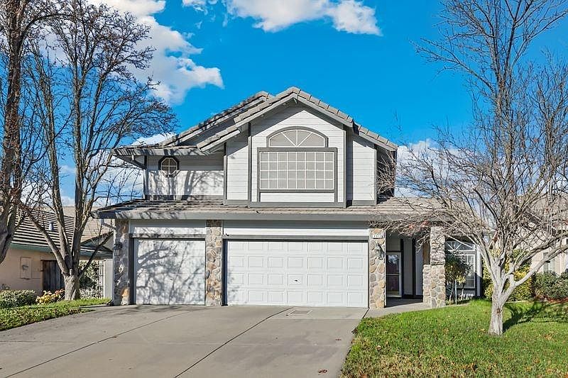 1st image of 3373 Alder Canyon Way