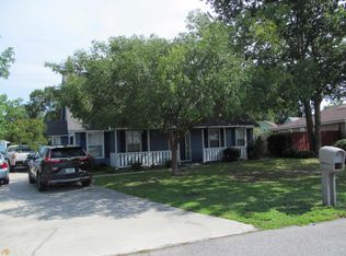 110 Gentle Knoll Dr W, Kingsland, GA 31548