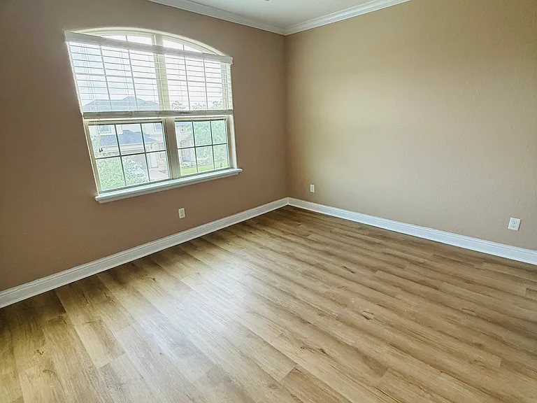3rd bedroom upstairs