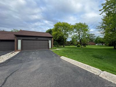 3152 Lindenwood Dr, Dearborn, MI, 48120