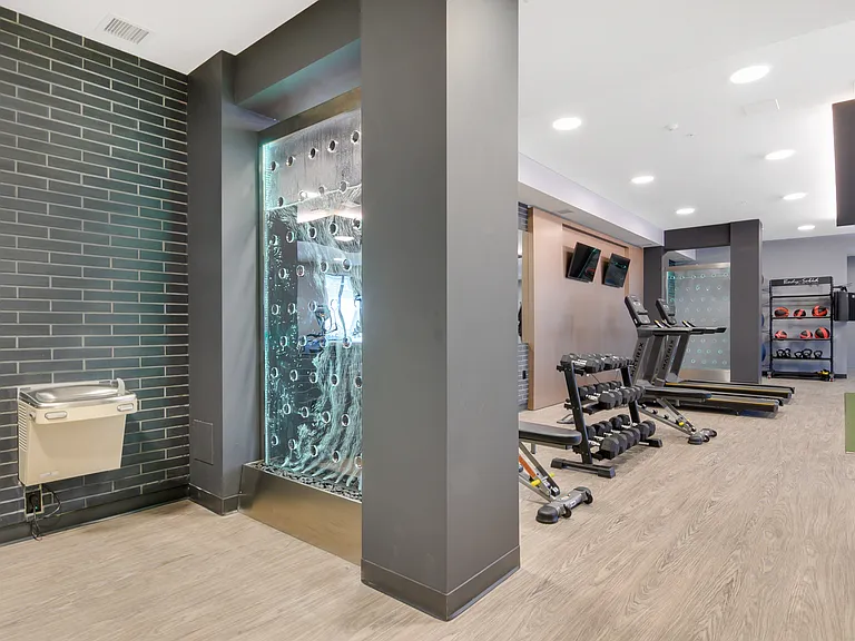 220 Aurora Cres — Photo 15