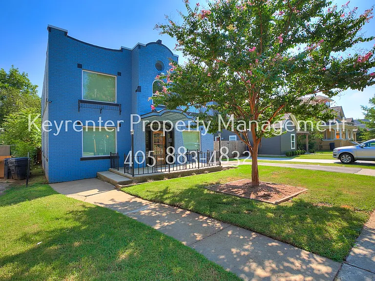 1308 NW 16th St — Photo 4