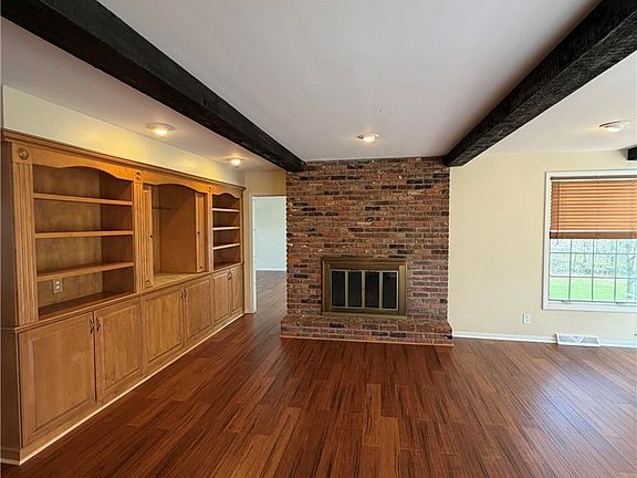 2nd image of 30800 Gates Mills Blvd