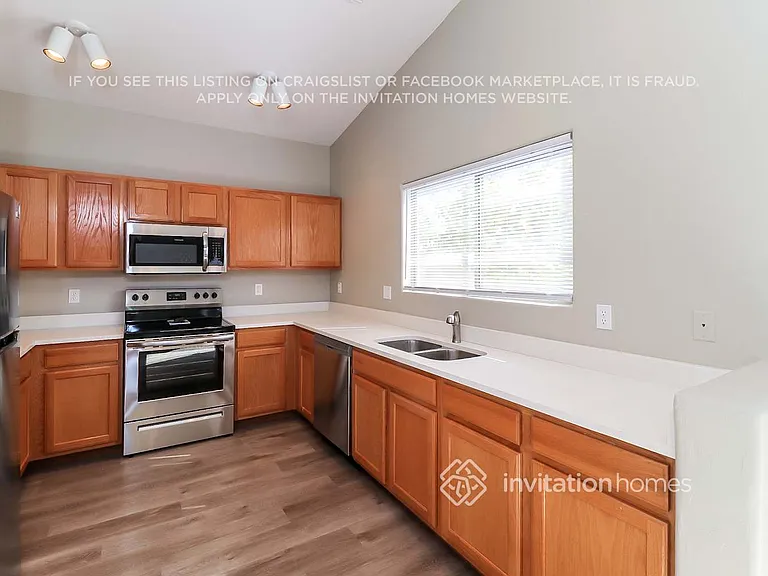 14459 N 87th Dr — Photo 5