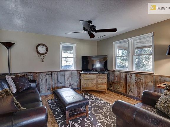 Living Room is 15x12