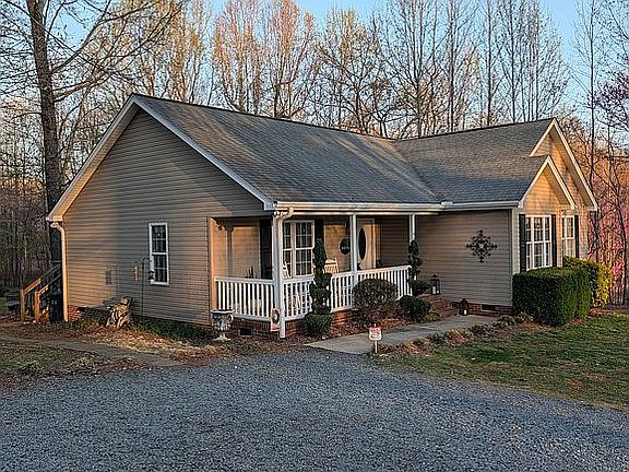 2nd image of 857 Gold Hill Rd