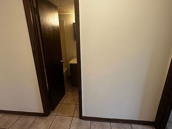 3rd image of 2712 Tyndall Dr
