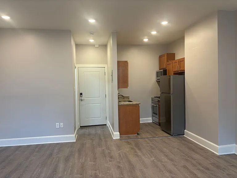 Euclid Properties — Photo 4