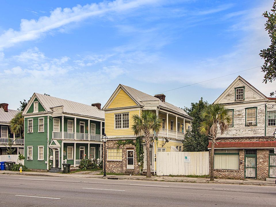 201 Spring St. Unit B