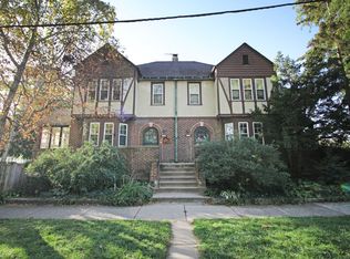 6946 35th St, Berwyn, IL 60402