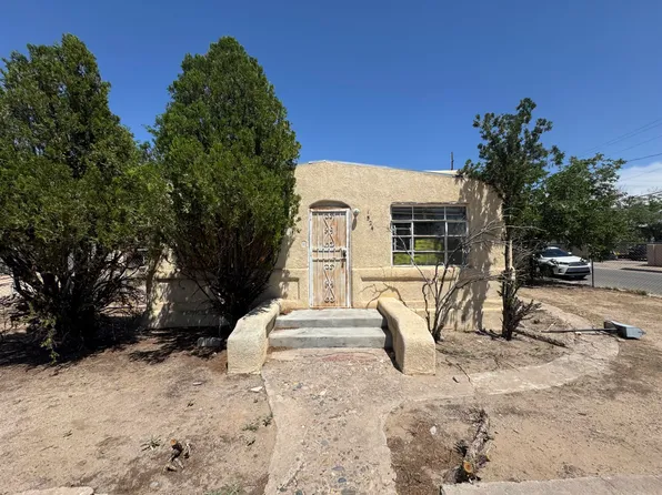 1524 Arno St SE, Albuquerque, NM 87102