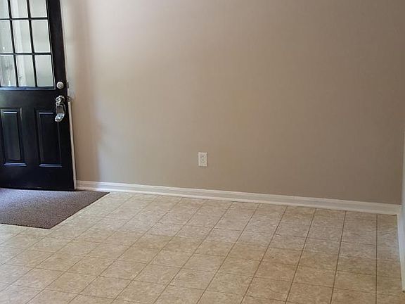 Eat in Kitchen with tons of space!