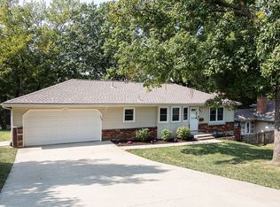 5048 Reeds Rd, Mission, KS 66202