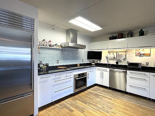 3rd image of 79-14 Rockaway Beach Blvd #2G