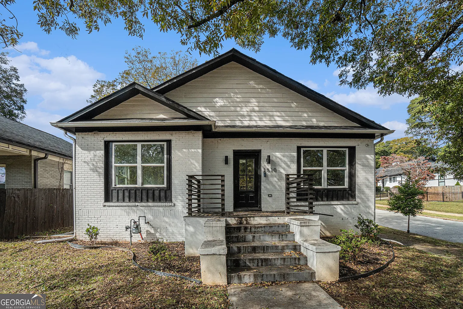 1510 Olympian Way SW photo 1