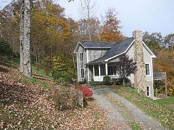 1st image of 340 Grande Oaks Dr