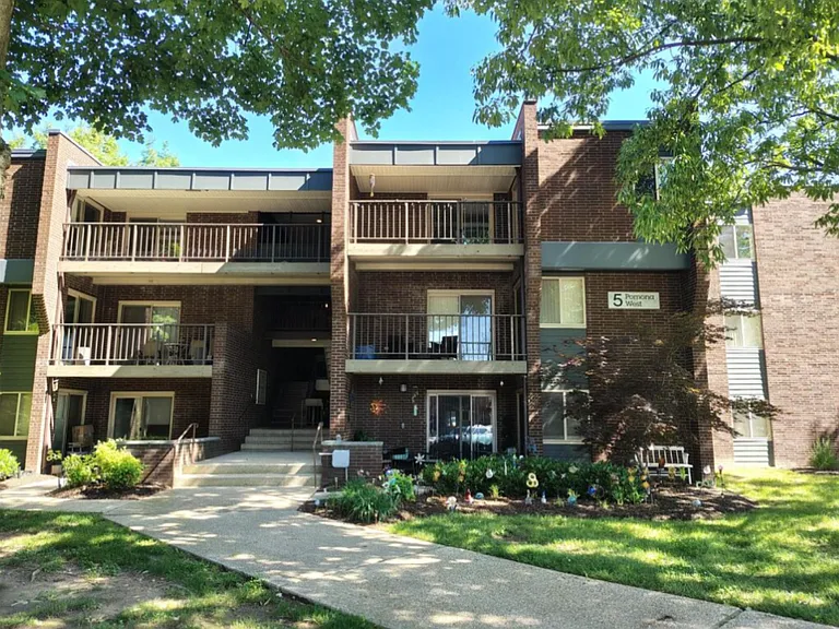 Residences at Pomona Park — Photo 107
