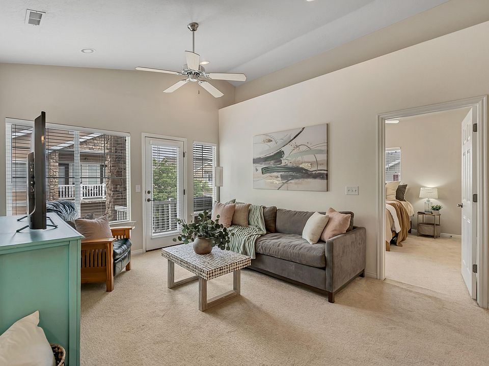 1st image of 1043 S Canyon Meadow Dr Unit 6