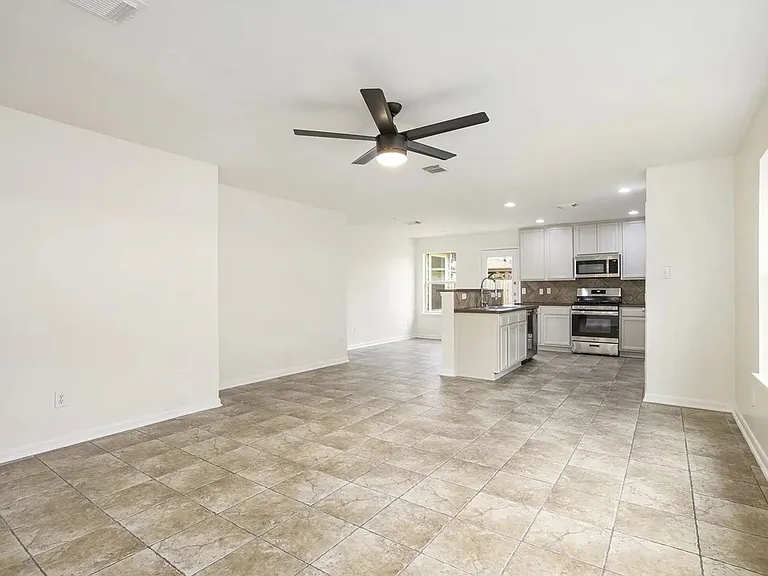 7719 Serene Wood Ln — Photo 4