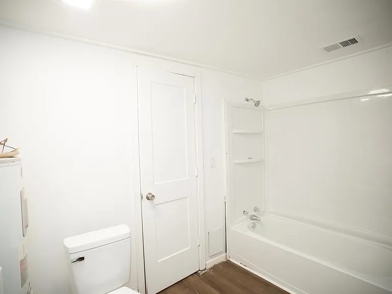 13118 Old River Dr — Photo 11