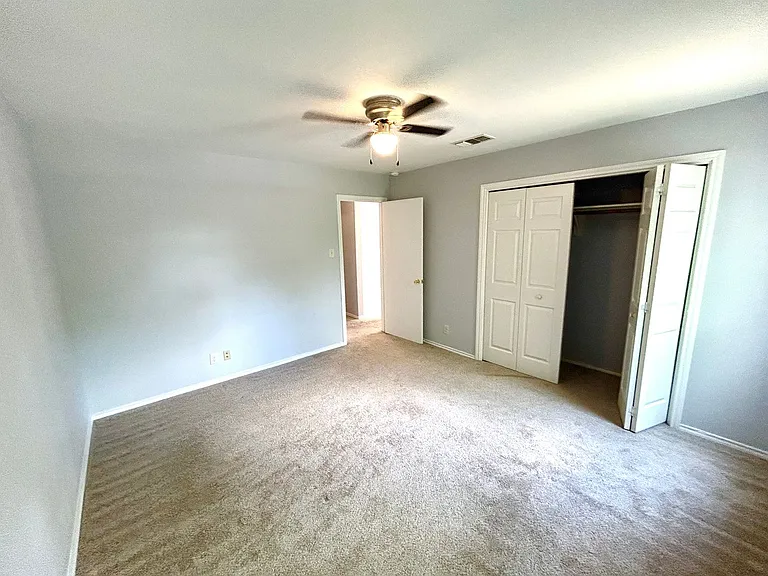 810 Station St — Photo 33