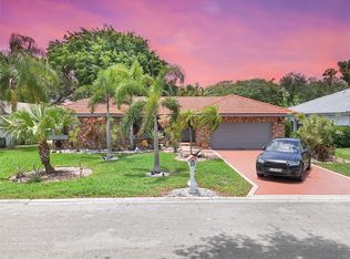 5180 NW 64th Dr, Coral Springs, FL 33067