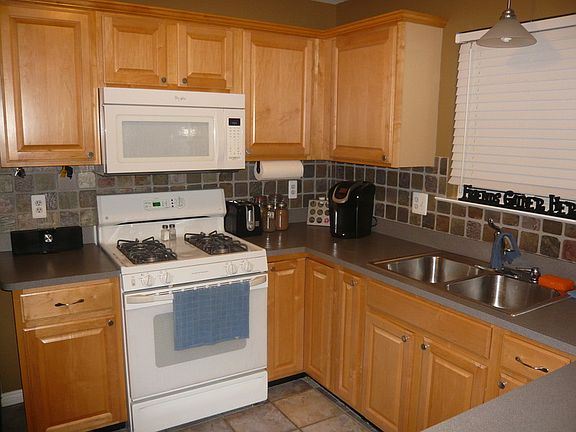 2nd image of 27199 Sparrow Ct