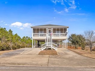 104 Sandy Hook Dr, Pass Christian, MS 39571