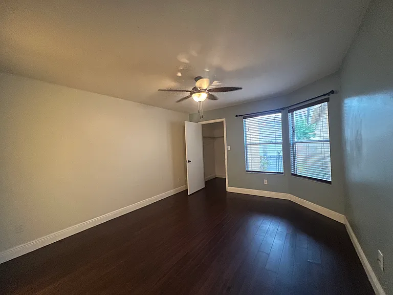 755 Cove Way — Photo 7