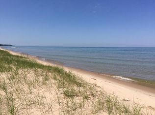 6199 Ridge Rd, Pentwater, MI 49449
