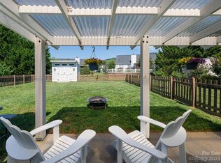 288 Meadow Pathway Dr, Fletcher, NC 28732