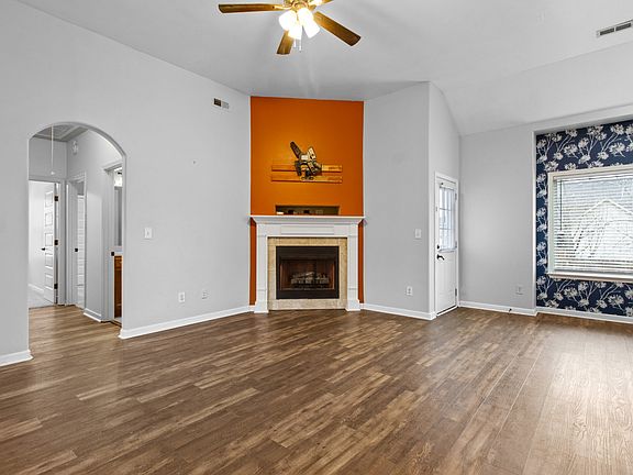 4th image of 3751 Gray Fox Dr