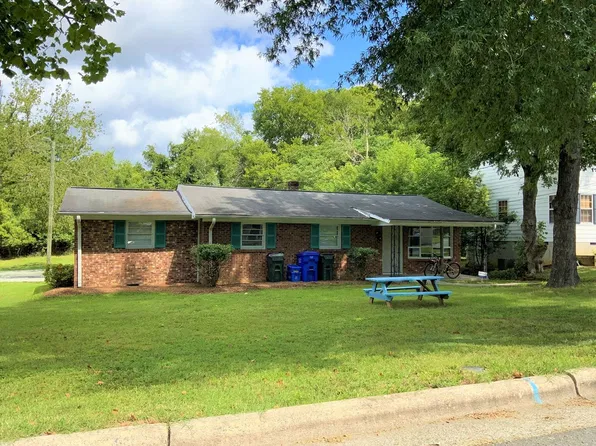 322 Brooks St, Chapel Hill, NC 27516