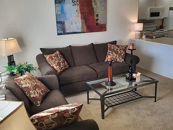 1 bed, 900 sqft, $1,119 — Photo 2