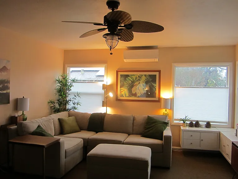 943 Wright St — Photo 18