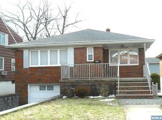 458 Stillwell Ave, Fort Lee, NJ 07024