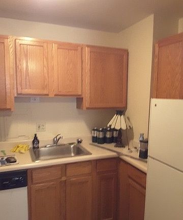 5th image of 2019 N Larrabee St #1