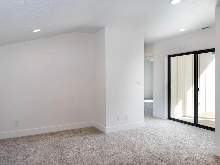 4200 W Lovegood Ln — Photo 29